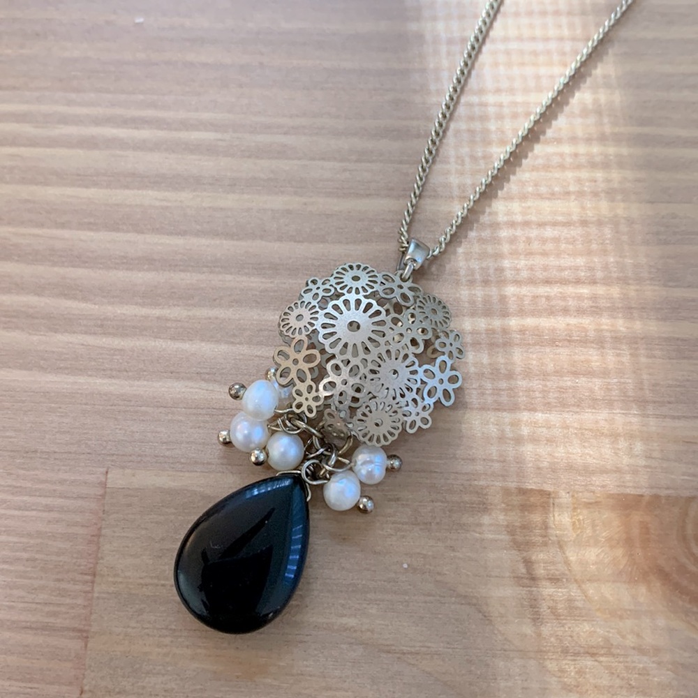 Gold Pendant Necklace